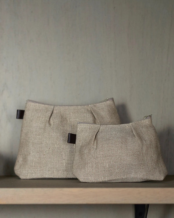 Shire pouch in natural